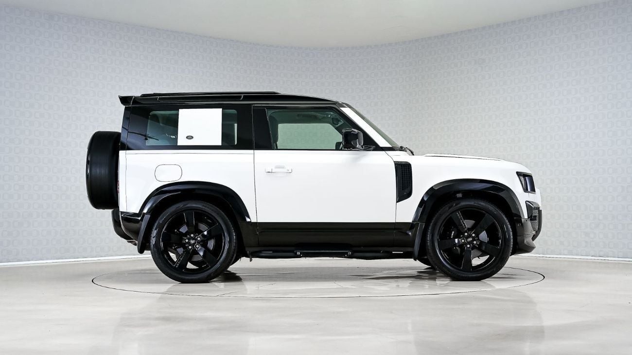 لاند روفر ديفندر P400 90 X-Dynamic HSE 3.0L (5 Seater) Special Offer | AED 4,128 PM | 22in Wheels, Lightbar | 90 P400