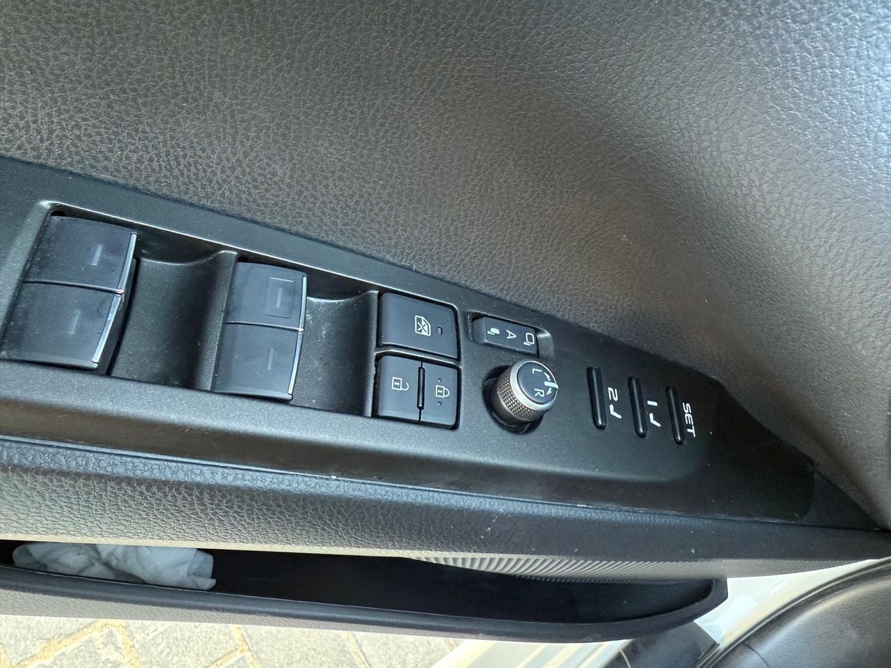 Lexus LX570