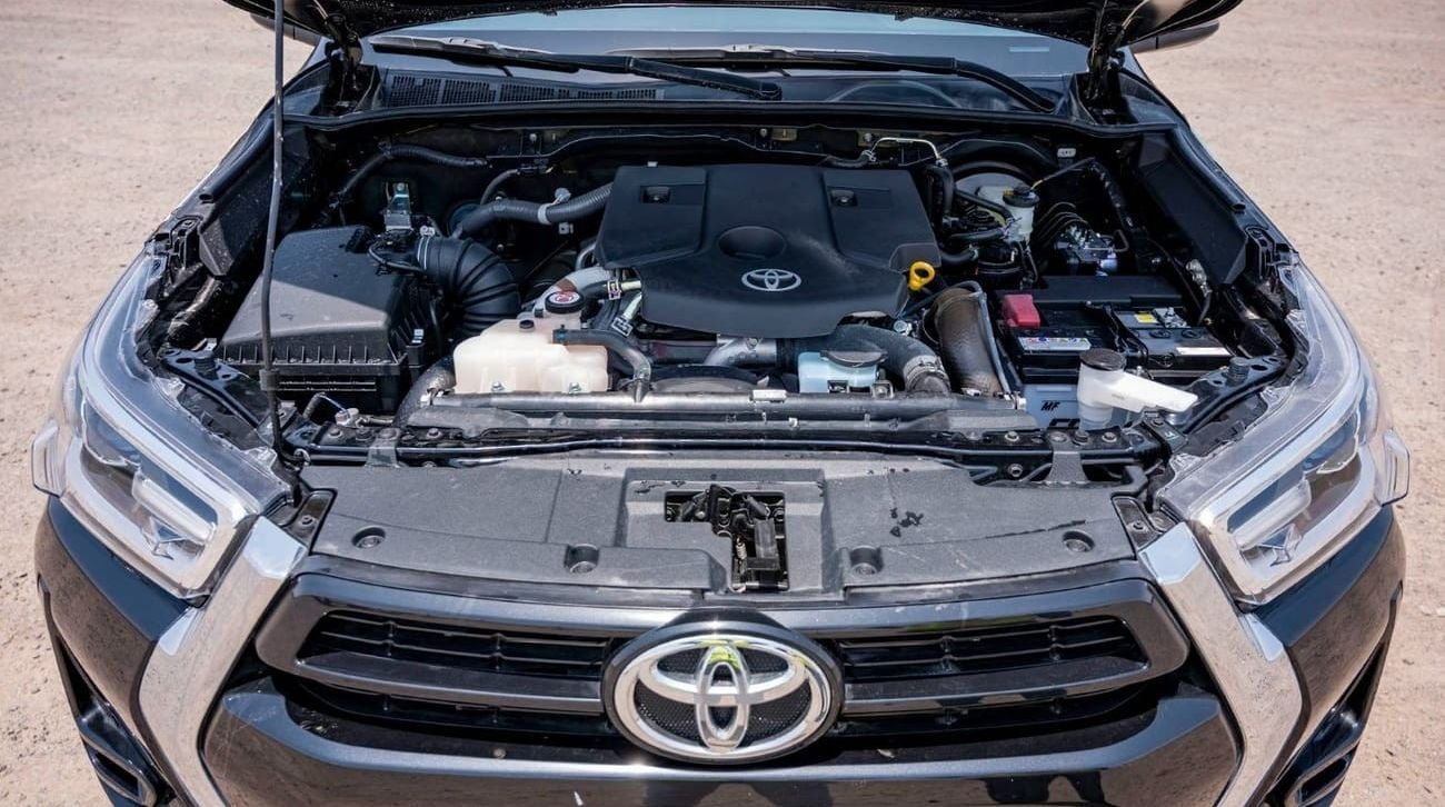 تويوتا هيلوكس Toyota Hilux 2.4L diesel AT full option 2024