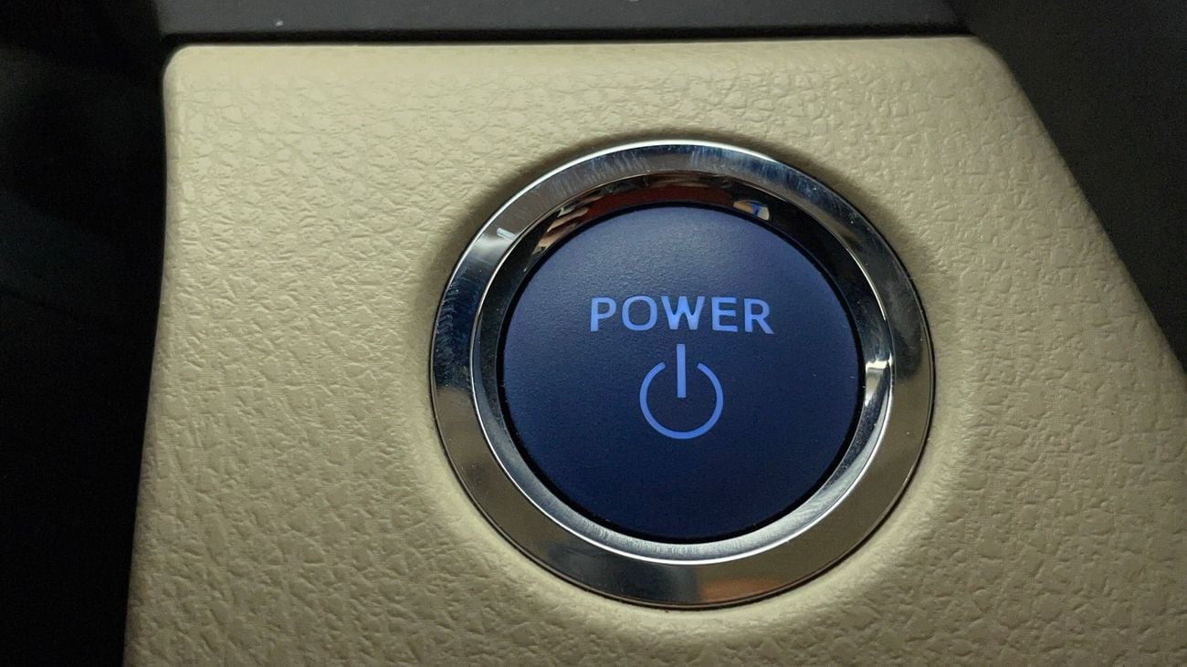 Toyota Camry LIMITED 2.5 | Zero Down Payment | Home Test Drive