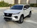 تويوتا فورتونر VXR Toyota Fortuner 2023 Model VXR 4.0L v6 full option petrol Engine Colour White push start Transmissio