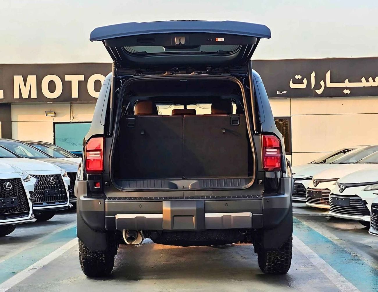 تويوتا برادو ADVENTURE TURBO / 2.4L V4 PETROL / MID OPTION / DRIVER POWER SEATS (CODE # PR24S2)