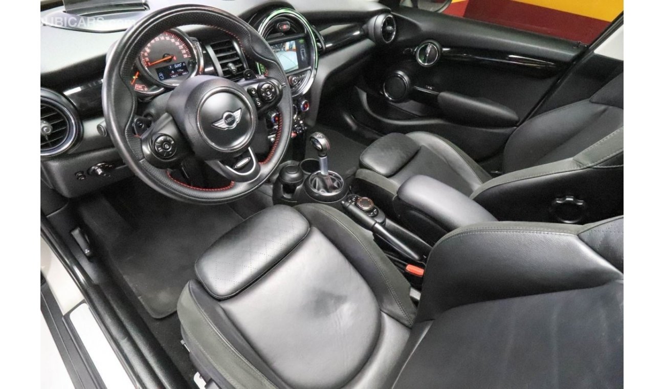 Mini Cooper S RESERVED ||| Mini Cooper S 2018 GCC under Agency Warranty with Flexible Down-Payment