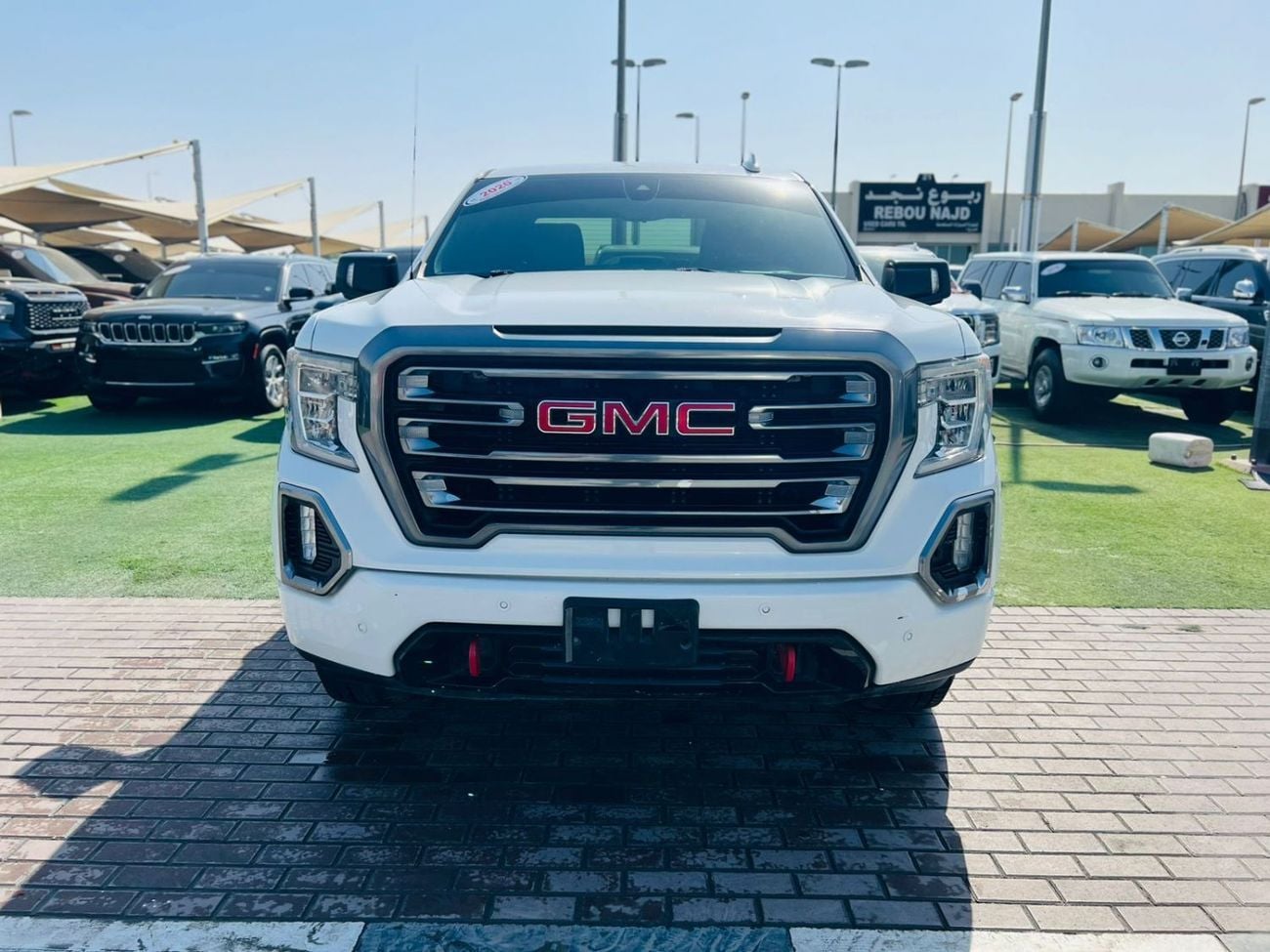 GMC Sierra GMC SIERRA 2020 5.3L V8 SLT Crew Cab (AWD)