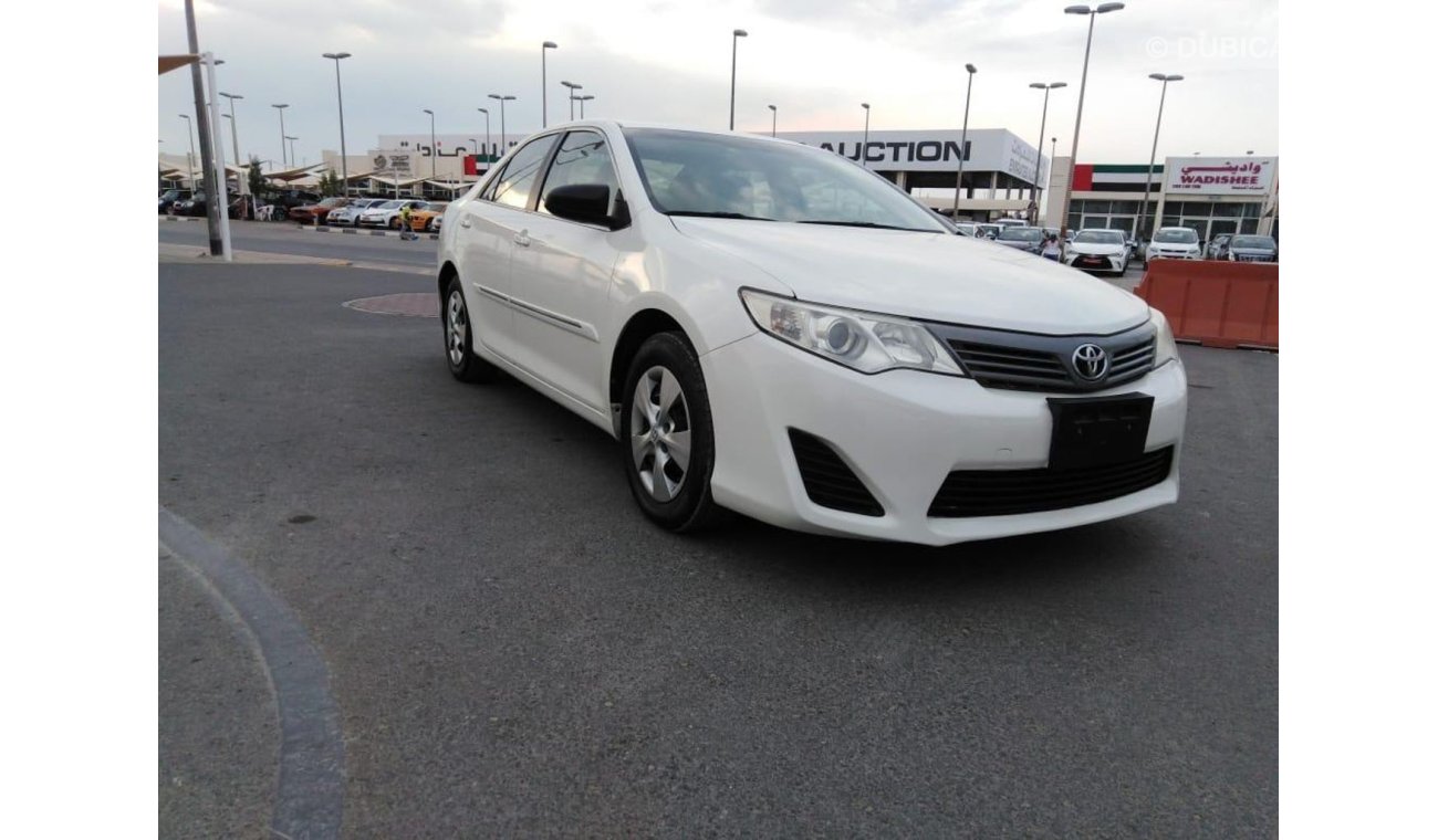 Toyota Camry Toyota camry 2015 gcc very celen car for sale