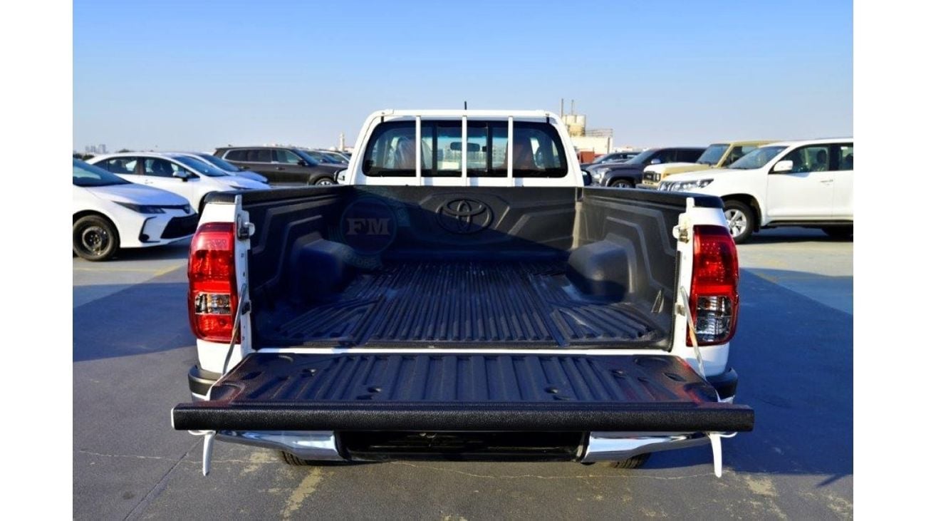 Toyota Hilux 2.4L 4wd Single Cabin