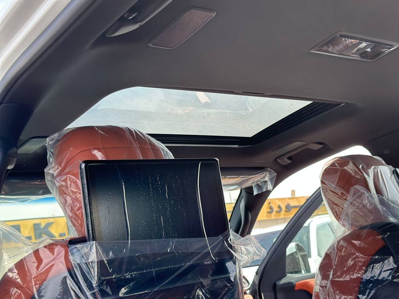 لكزس LX 600 LX600 VIP 3.5 لتر PTR أوتوماتيك // 2026 // كاملة المواصفات: مقاعد VIP، رادار وشاشة عرض رأسية، كاميرا