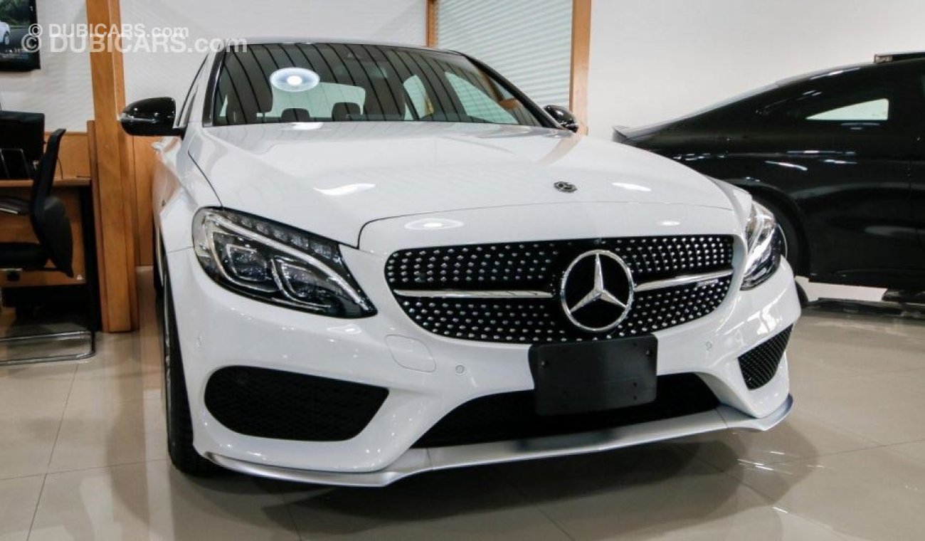 مرسيدس بنز C 43 AMG 4MATIC, V6 Biturbo, GCC Specs with 2 Years Unlimited Mileage Warranty