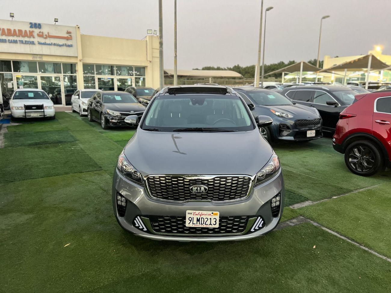 كيا سورينتو Base 3.3L AWD