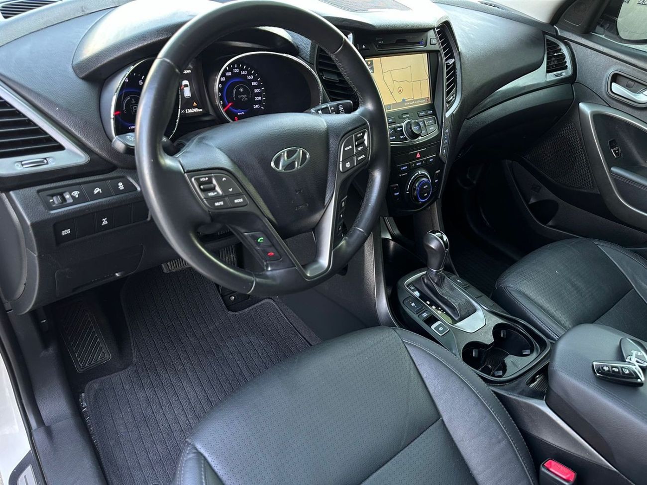 Hyundai Grand Santa Fe