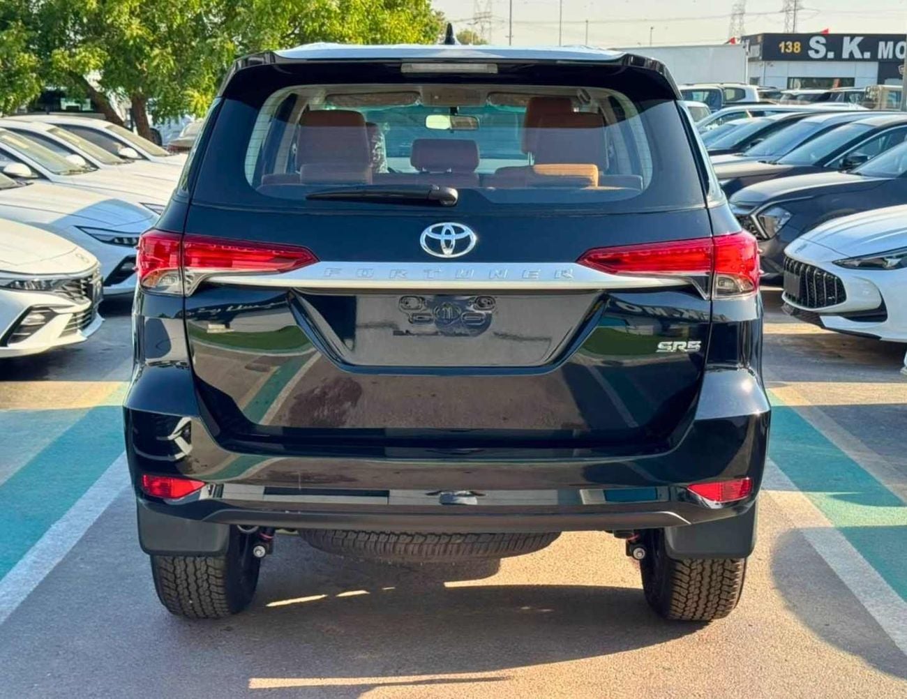 تويوتا فورتونر EXR SR5 MID OPTION , OM || 2.7L PETROL V4 A/T 4WD | AUTO AC  (CODE # FPE1)