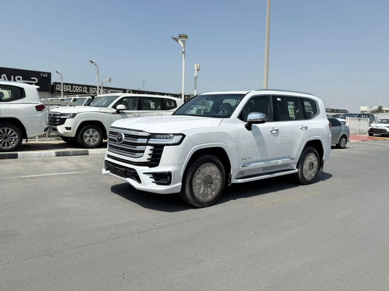 Toyota Land Cruiser LAND CRUISER VXR . A/T . Petrol 3.5L Twin Turbo 4x4 . 7 Seats 2026 Model