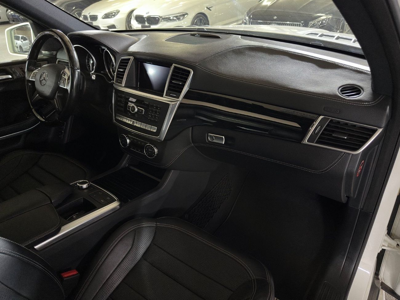 Mercedes-Benz GL 63 AMG 2014 5.5L | FULL SERVICE HISTORY | TWO KEYS | PANORAMIC ROOF | FULLY LOADED