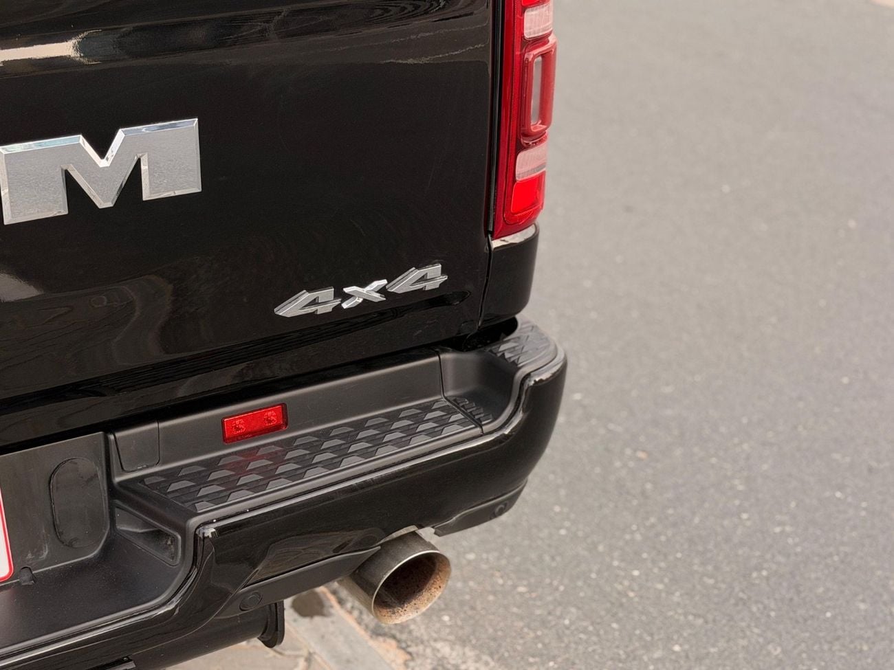 رام 1500 Limited 5.7L (5 Seater)