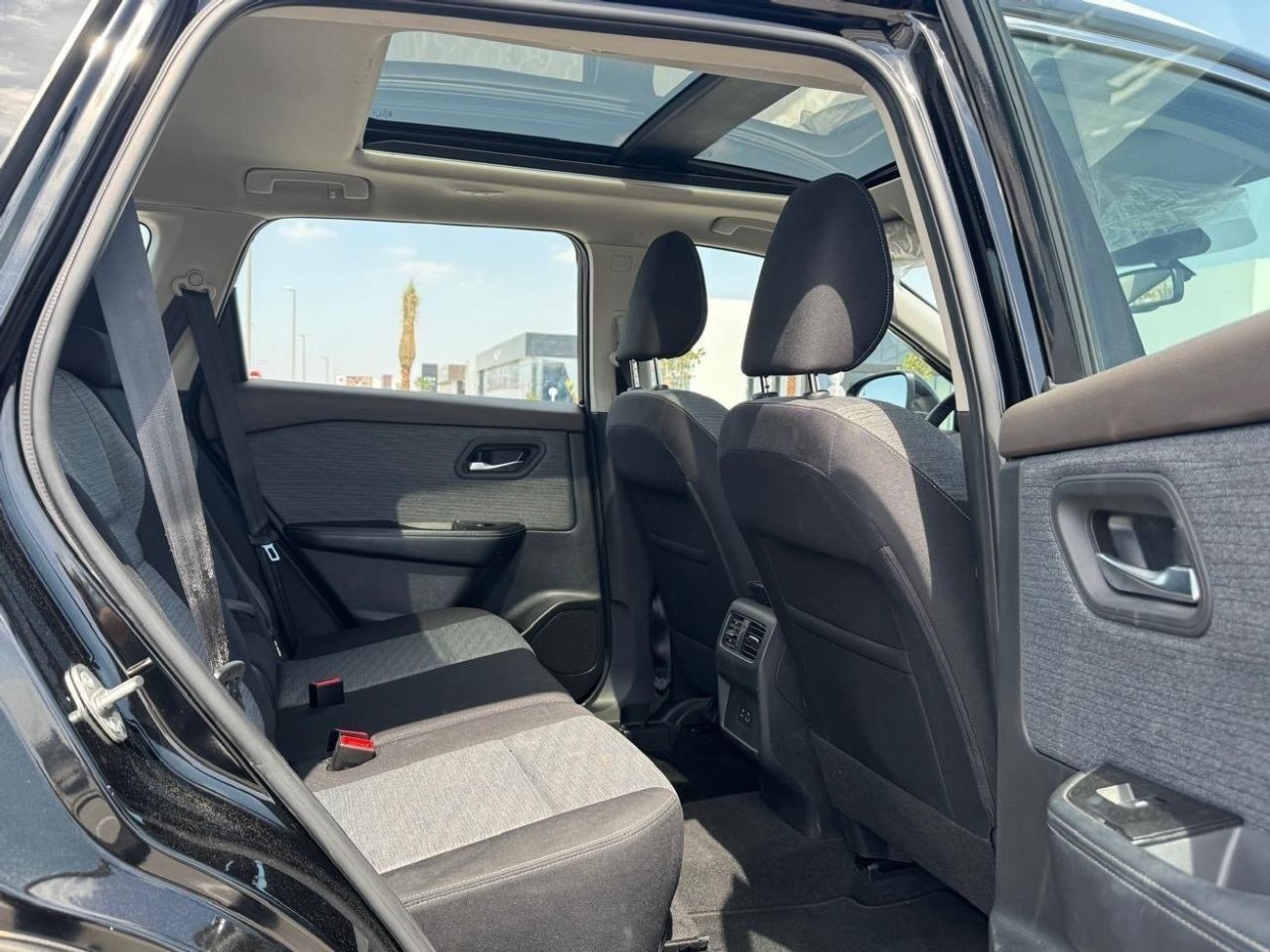 نيسان إكس تريل NISSAN XTRAIL 2024,PANORAMIC 2.5L 7,SEATER GCC Spices