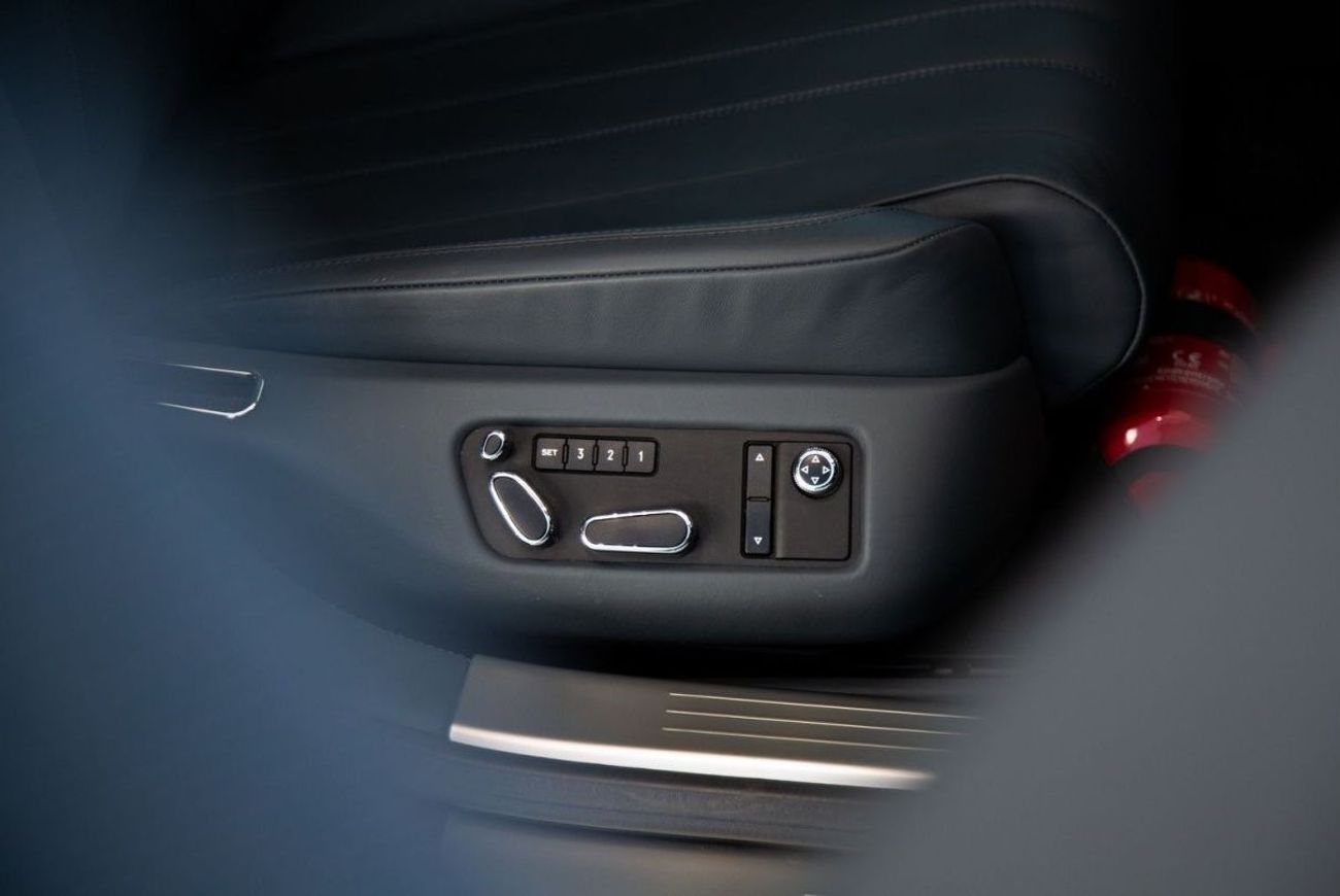 Bentley Flying Spur Bentley Flying Spur V8