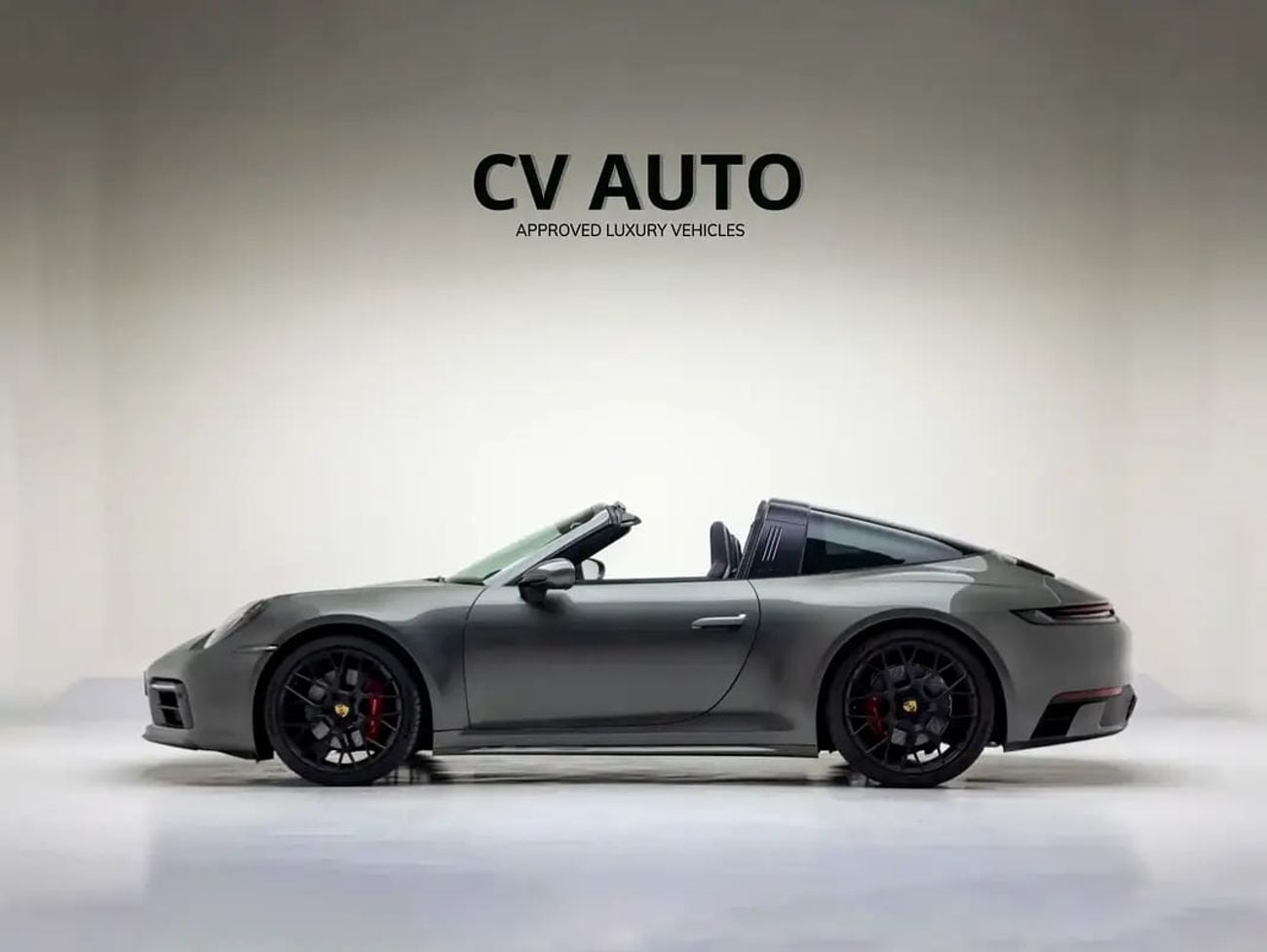 Porsche 911 TARGA 4S | With Warranty(Al Nabooda) - Full Dealer Service History