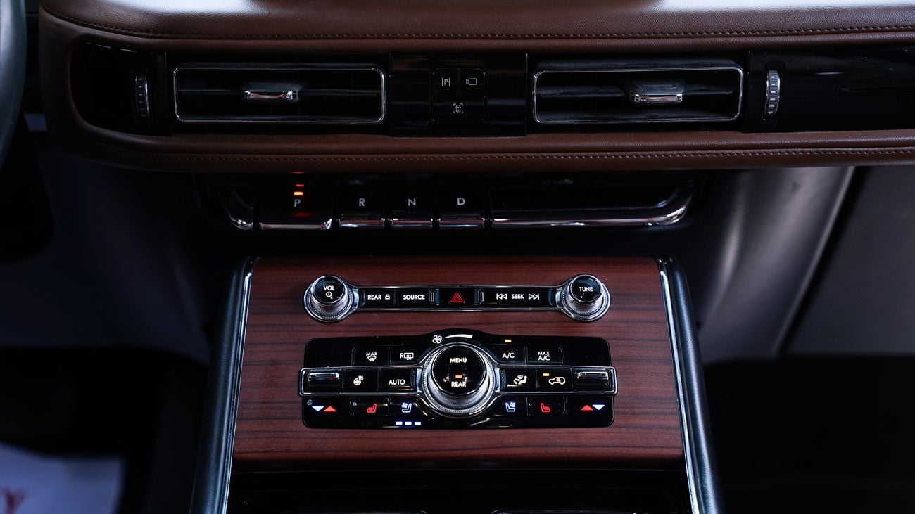 Lincoln Aviator PRESIDENTIAL