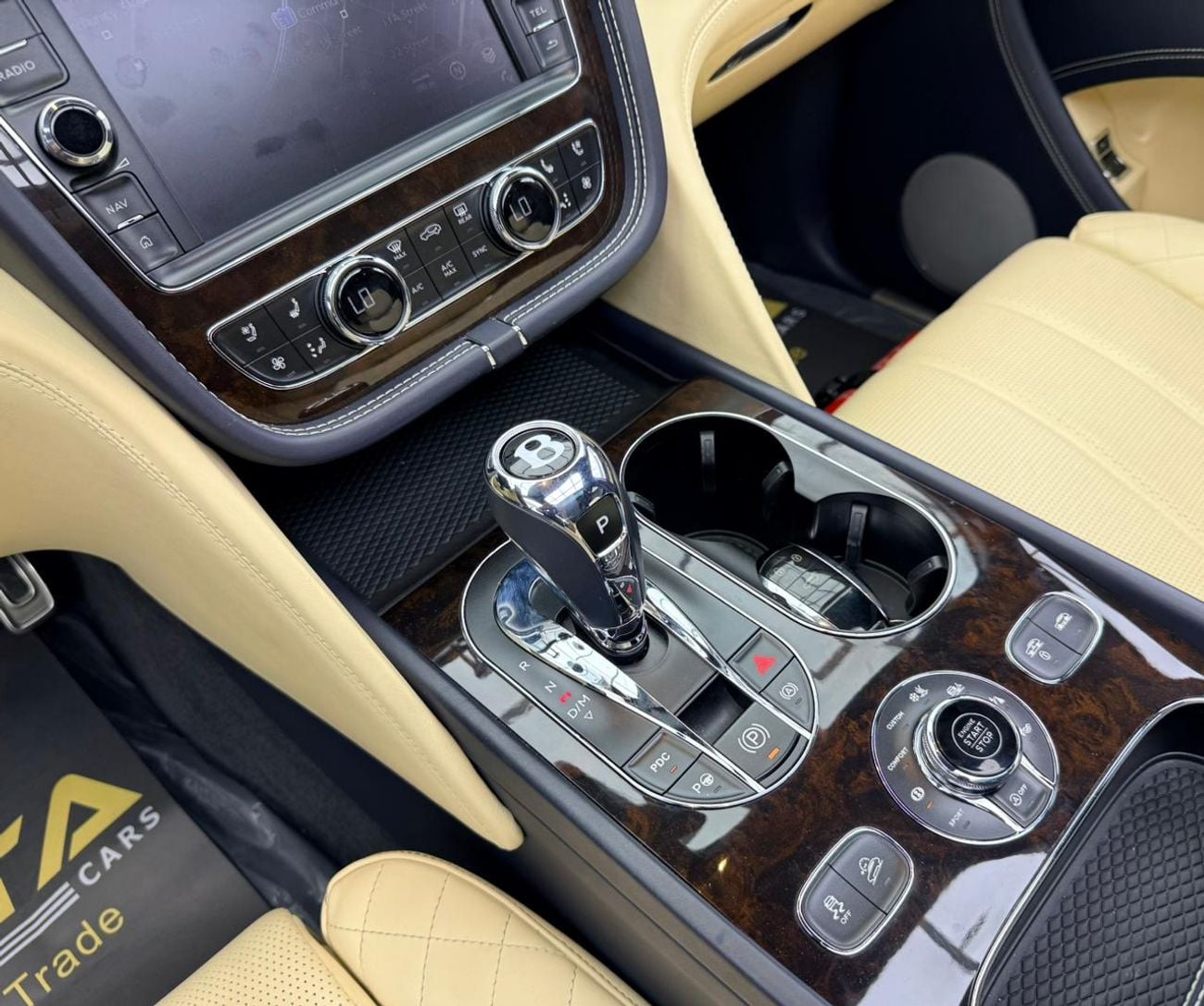 Bentley Bentayga Signature Edition 2017 Bentley Bentayga W12 Signature, Service History, Excellent Condition, Full PP