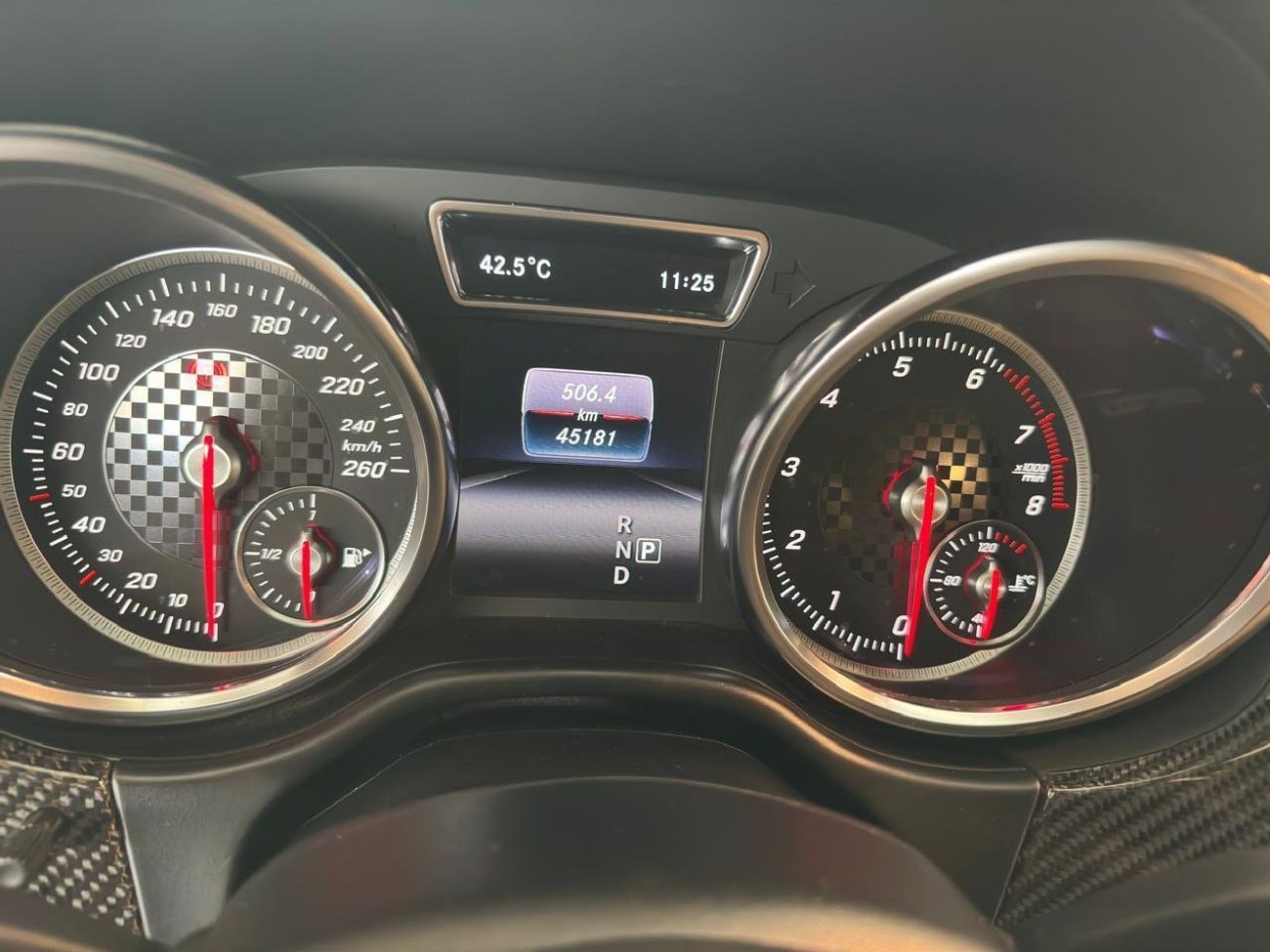 مرسيدس بنز GLE 43 AMG Coupe 3.0L MERCEDES GLE 43 AMG COUPE 2017 | CAVANSITE BLUE PAINT | DESIGNO PACKAGE | CARBON INTERIOR