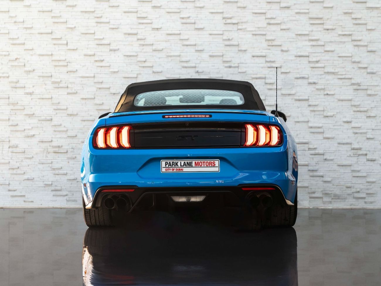 فورد موستانج GT Convertible