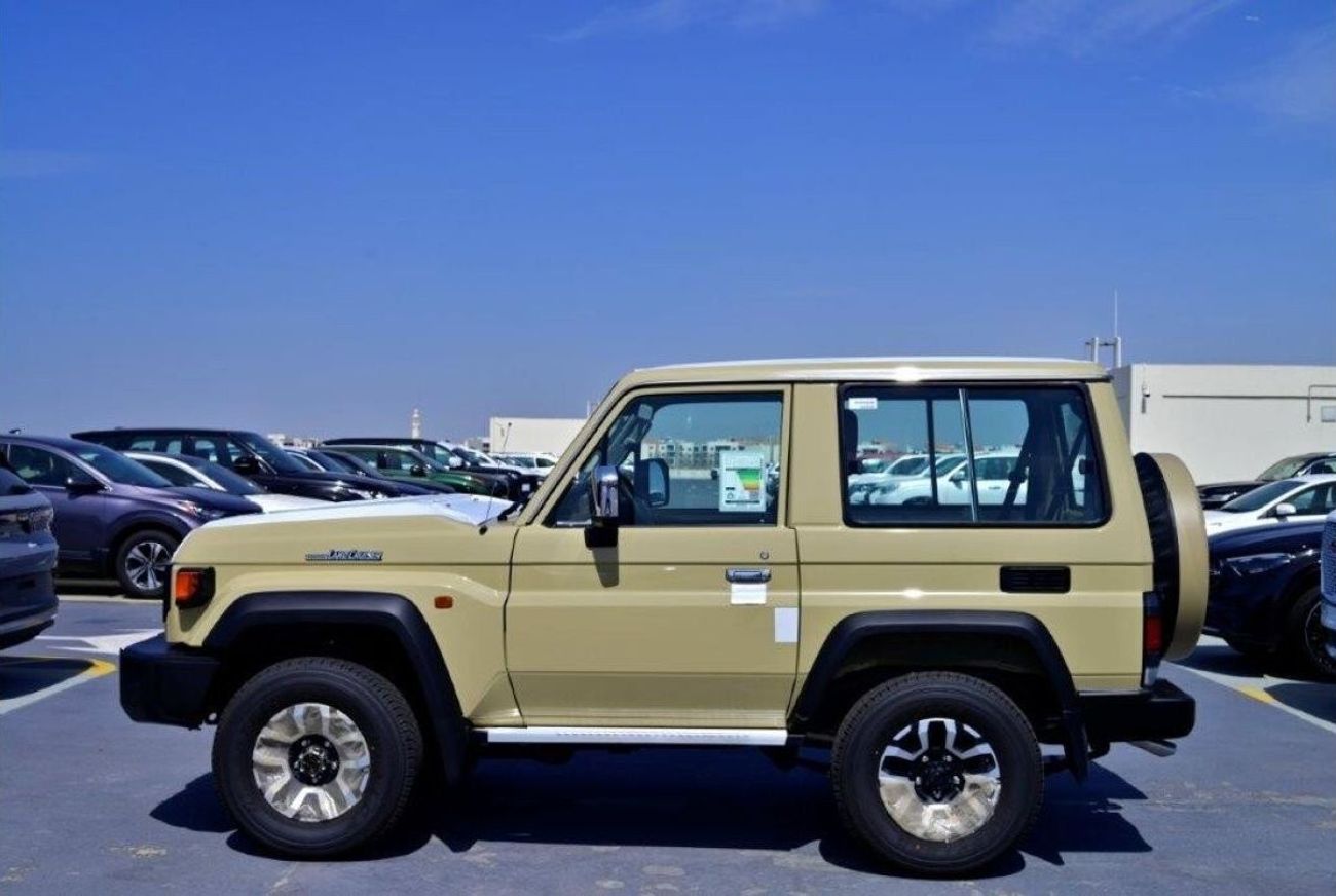 Toyota Land Cruiser 70 71 Hardtop SDLX 4.0L Petrol 4WD AT