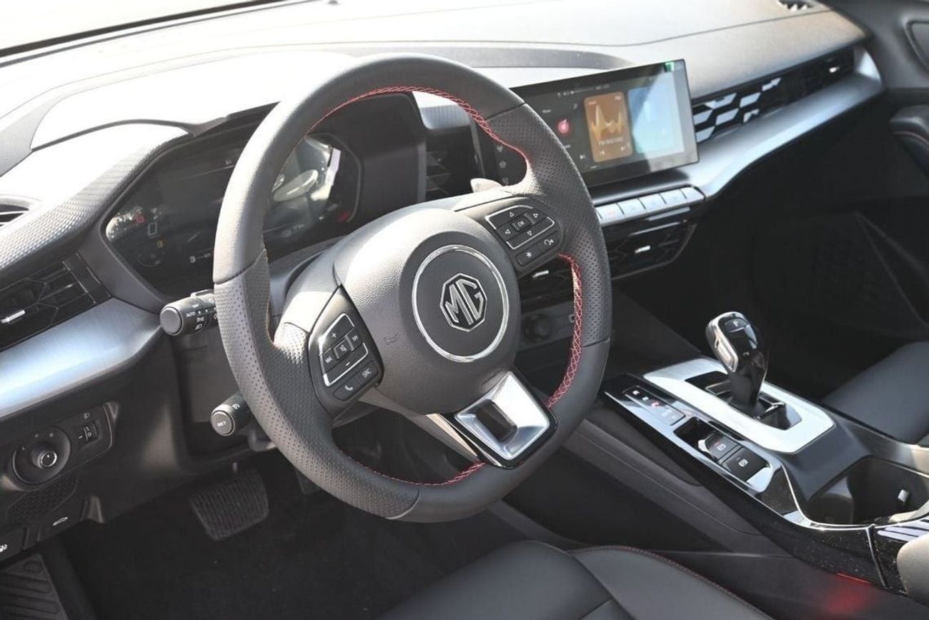 أم جي GT MG GT 1.5L Petrol, Fastback Sedan, Mid Option, Model 2024, Color GreyMG GT 1.5L Petrol, Fastback Sed