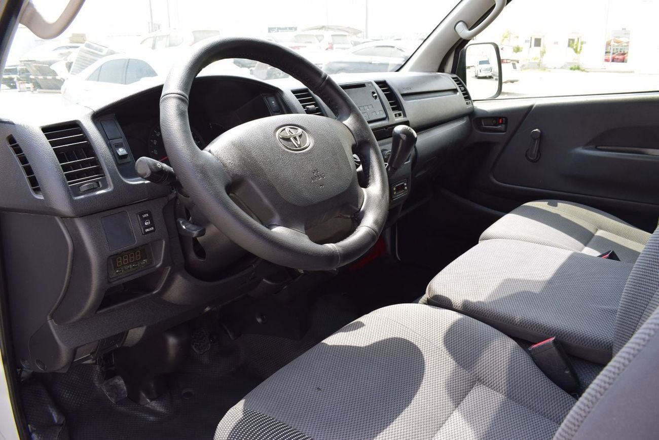 Toyota Hiace GL Chiller, model:2017