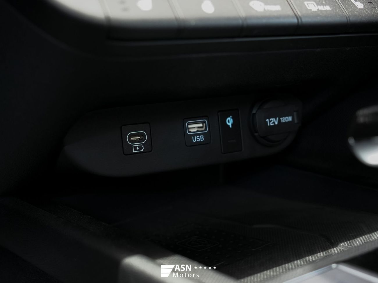 Hyundai Elantra Premium