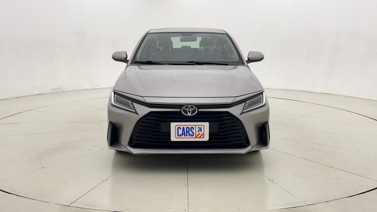 تويوتا يارس E 1.5 | بدون دفعة مقدمة | اختبار القيادة في المنزل