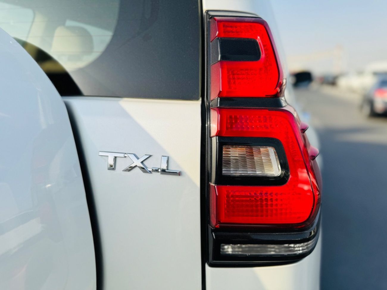 تويوتا برادو Toyota prado 2019 v4 2.7L full options