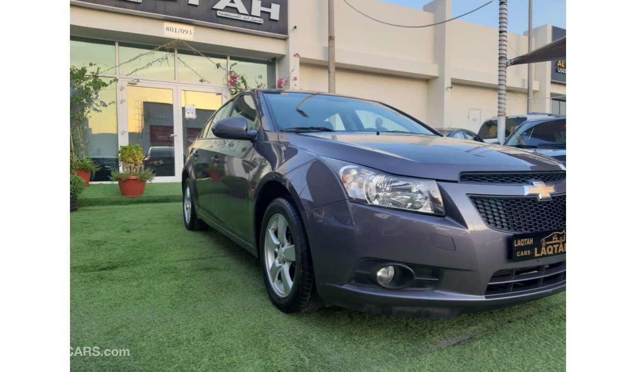 Chevrolet Cruze Gulf - dye agency - control String - cruise control - alloy wheels - fog lights excellent condition