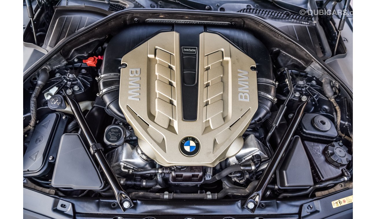 BMW 750Li 4.4L Twin Turbo
