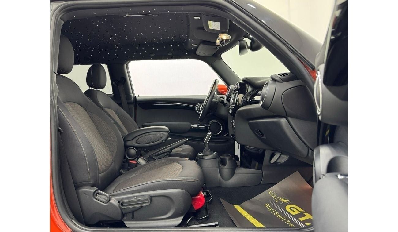 ميني كوبر Std 1.5L (4 Seater) 2021 Mini Cooper, Warranty, Full Service History, Excellent Condition, GCC