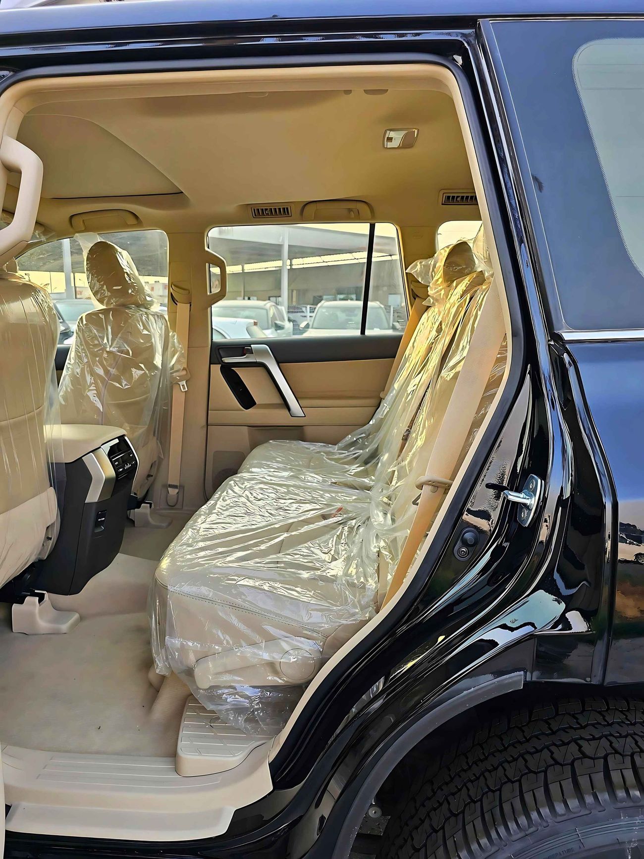 تويوتا برادو VX1 / 4.0L V6 / AUTO A.C / DRIVER POWER SEAT / WOOD INTERIOR (CODE# PSR40VX1)