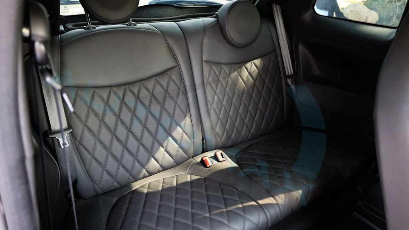 أبارث 695 Abarth 695 Turismo 1.4T 2023 GCC 23500Km With 2 Years Or 120,000 Km Warranty @Official Dealer