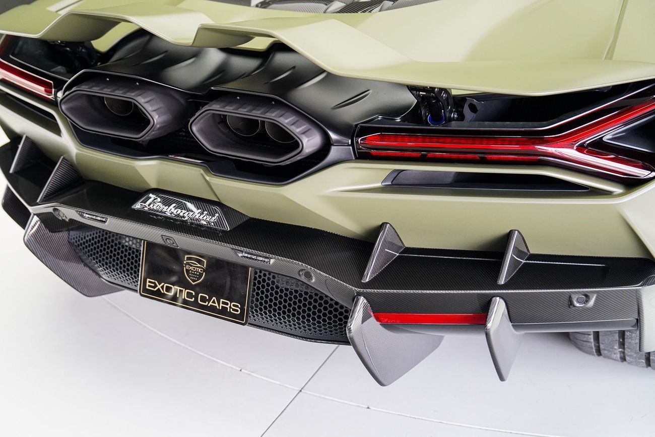 Lamborghini Revuelto 6.5L V12 Hybrid