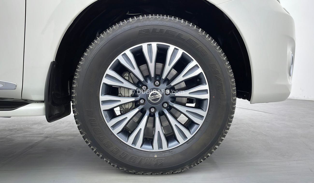 Nissan Patrol LE PLATINUM 5.6 | Under Warranty | Free Insurance | Inspected on 150+ parameters