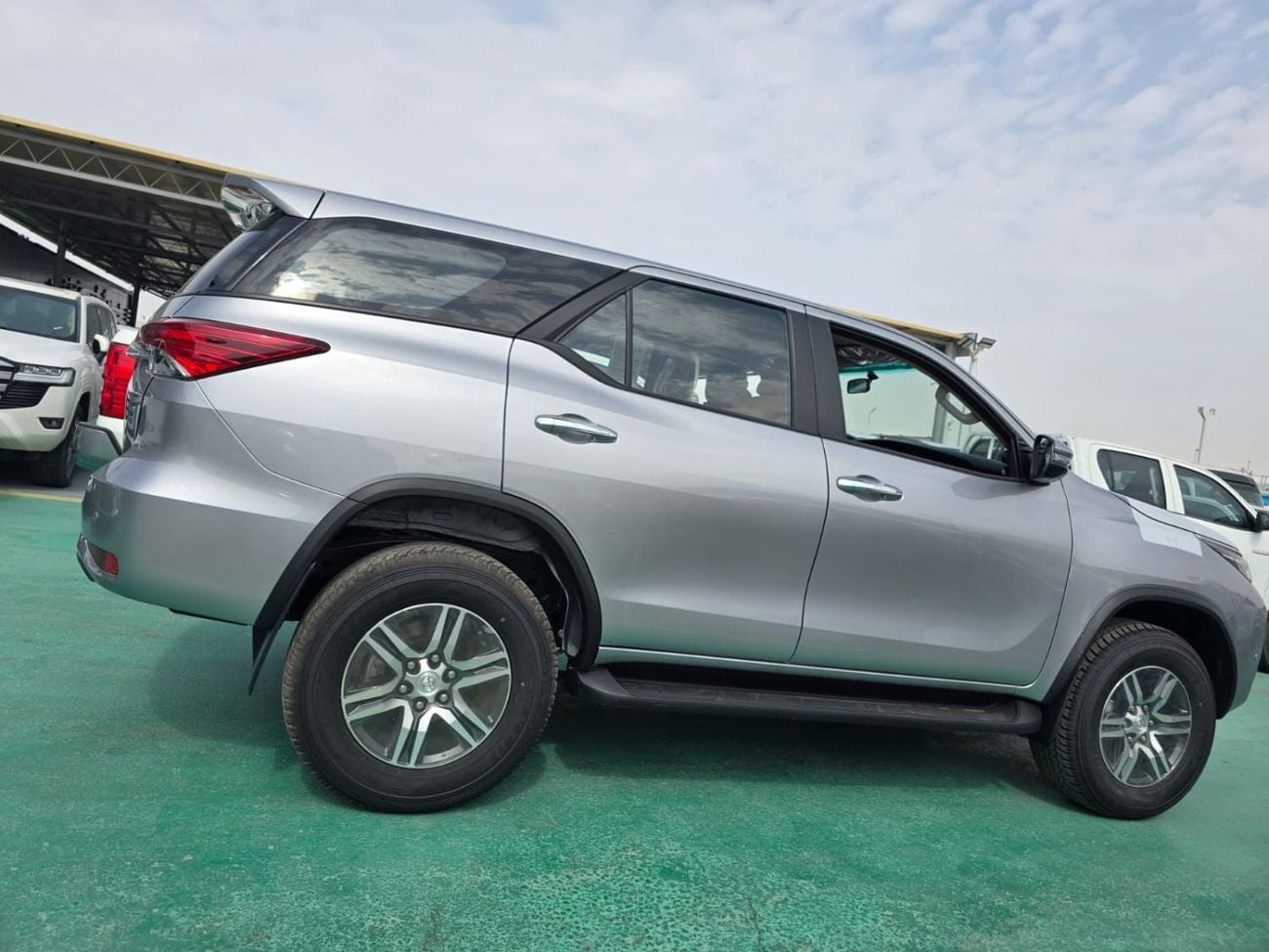 Toyota Fortuner Toyota Fortuner 2.7L 4-Cylinder – 2026 – GCC Specs