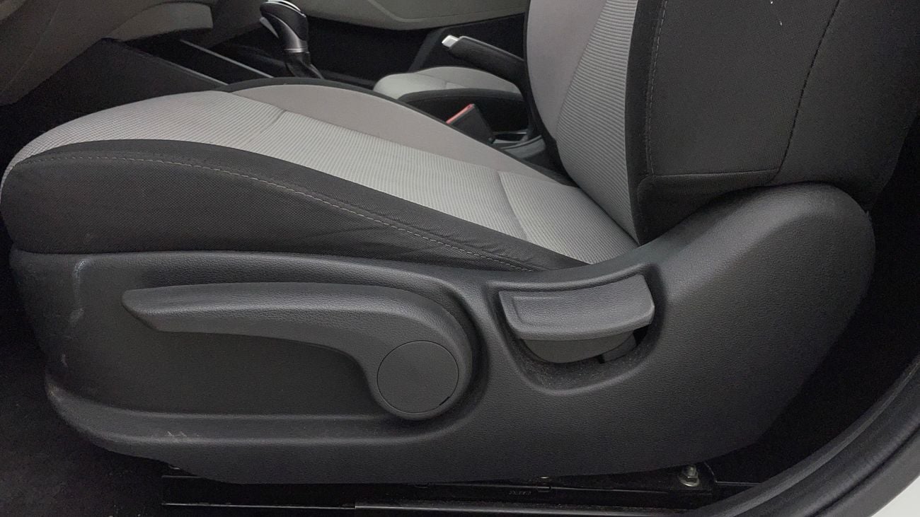 Hyundai Accent GL 1.6 | Zero Down Payment | Home Test Drive