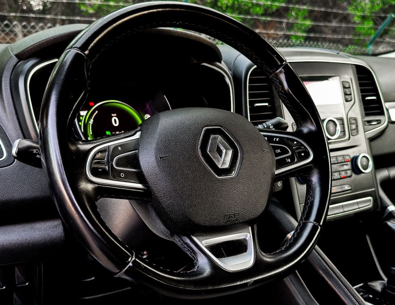 Renault Koleos PE Renault Koleos | 2.5 L | 2022 | GCC | Accident-Free | In Excellent Condition | 706 P.M