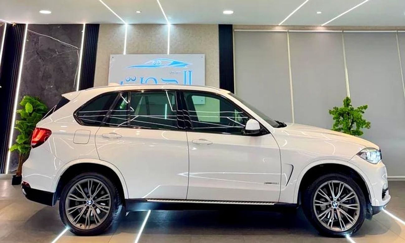بي أم دبليو X5 INDIVIDUAL V8 || 7 SEATS || TOP RANGE II GCC II ACCIDENT FREE I| BANG OLUFSEN SYSTEM I| RADAR