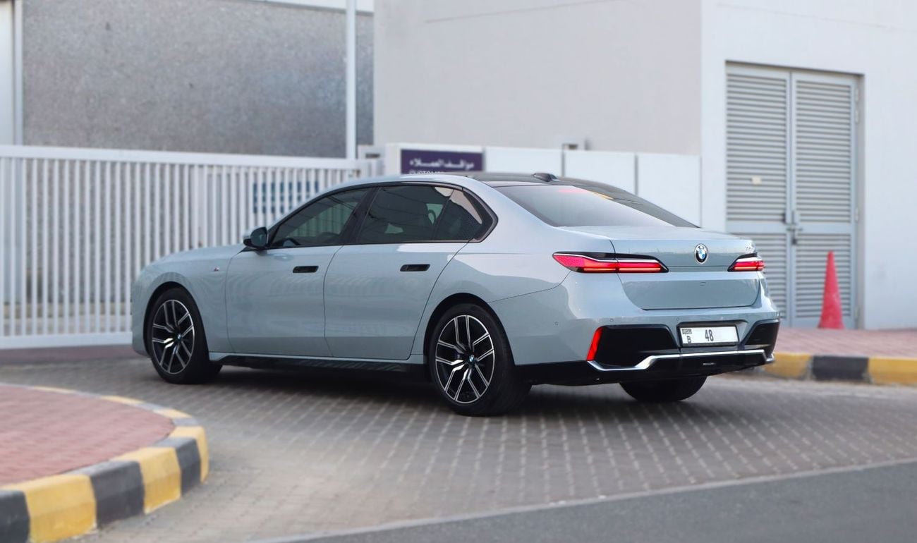 BMW 735i M SPORT INDIVIDUAL