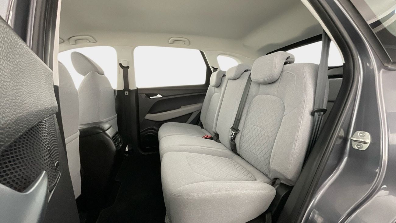 Chevrolet Captiva LS | upto AED 20,000 Ramadan Discount | Guaranteed Warranty | 0 Down Payment