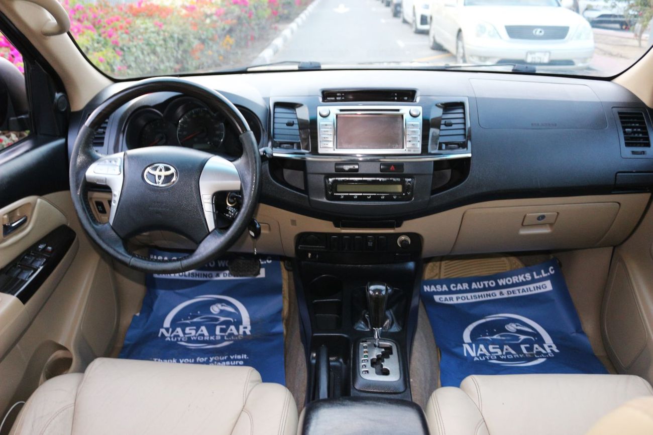 تويوتا فورتونر VXR 4.0L (278 HP)