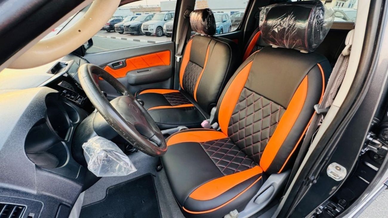 تويوتا هيلوكس -