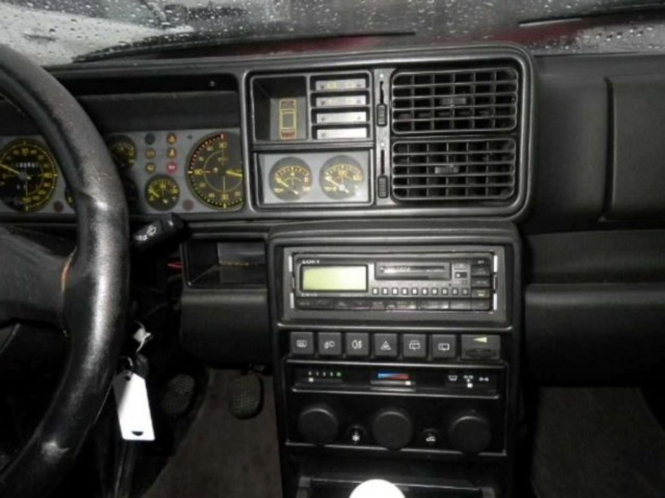 Lancia Delta Available in Japan