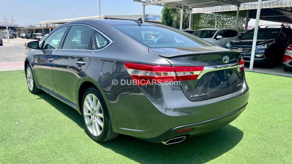 Used Toyota Avalon Limited 2013 for sale in Dubai 616411