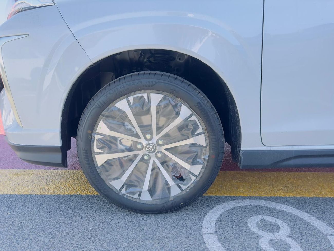 Toyota Veloz 1.5L PET A/T - 24YM  (EXPORT OFFER)