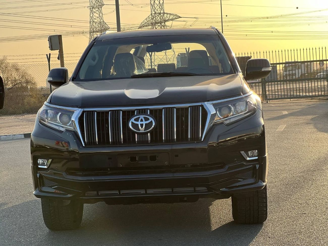 Toyota Prado Toyota prado 2019Model 4.0 petrol Engine Colour Black Transmission Automatic Interior.beige push sta